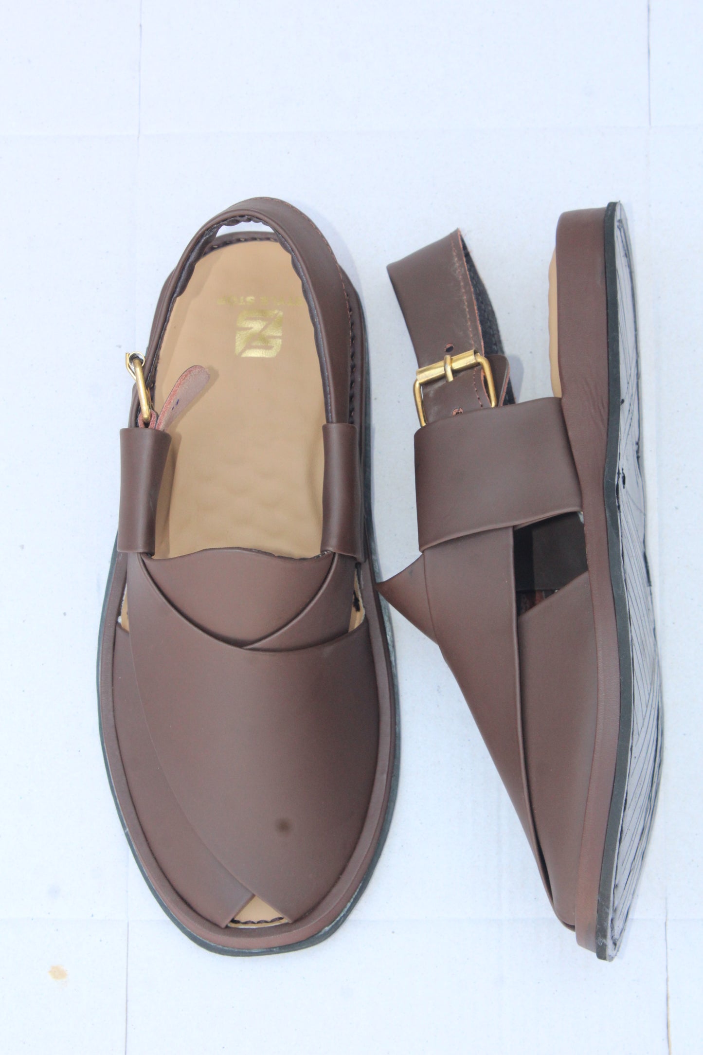GOGO Round Classic Matte Brown