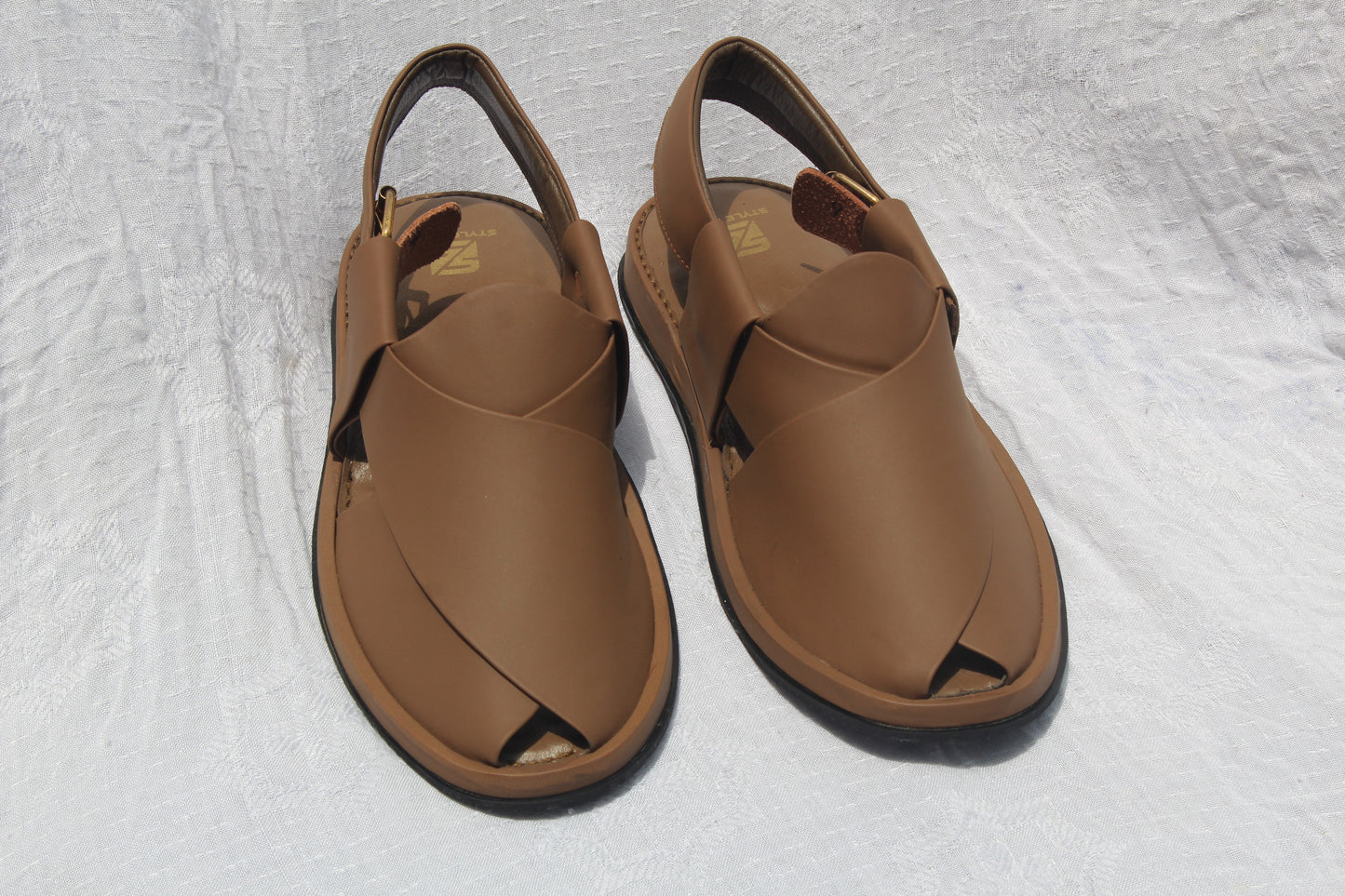 Gogo Round Classic Desert Camel Brown