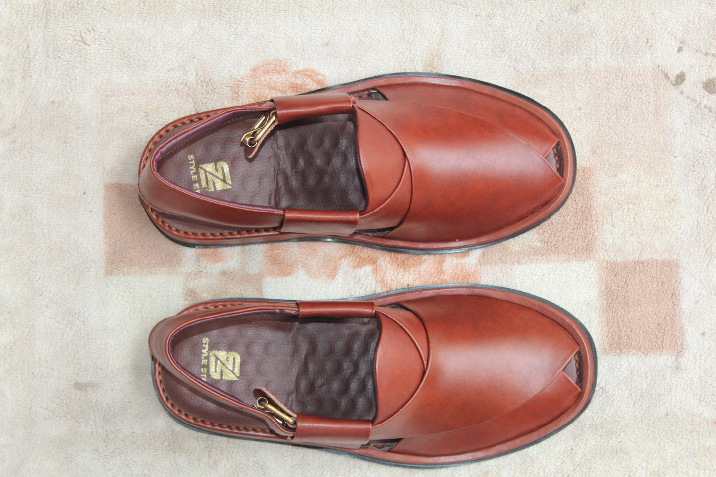 Gogo Round Classic Burgundy
