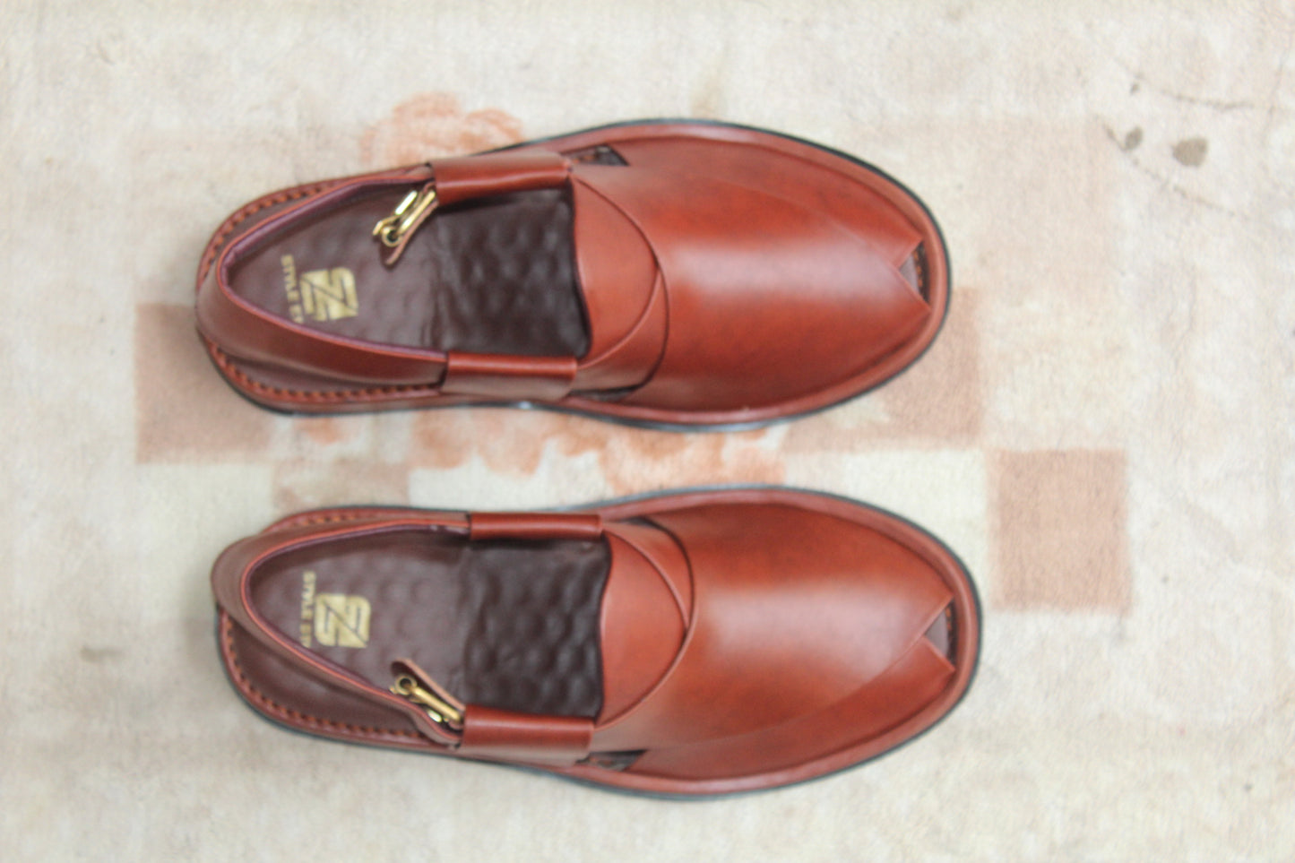 Gogo Round Classic Burgundy
