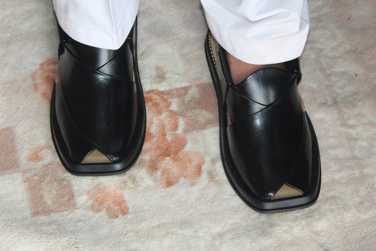 Peshawar Royale – Jet Black