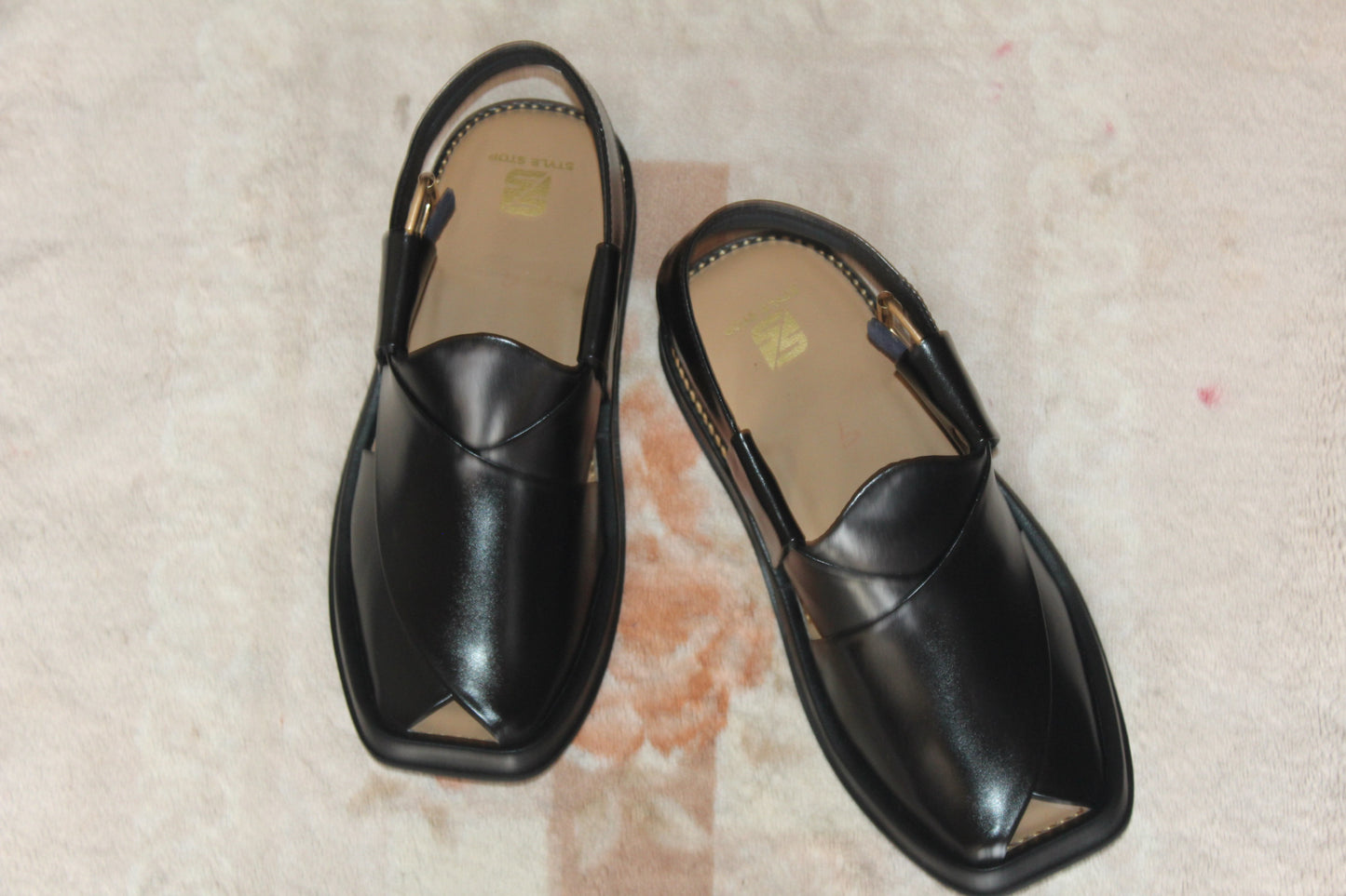 Peshawar Royale – Jet Black