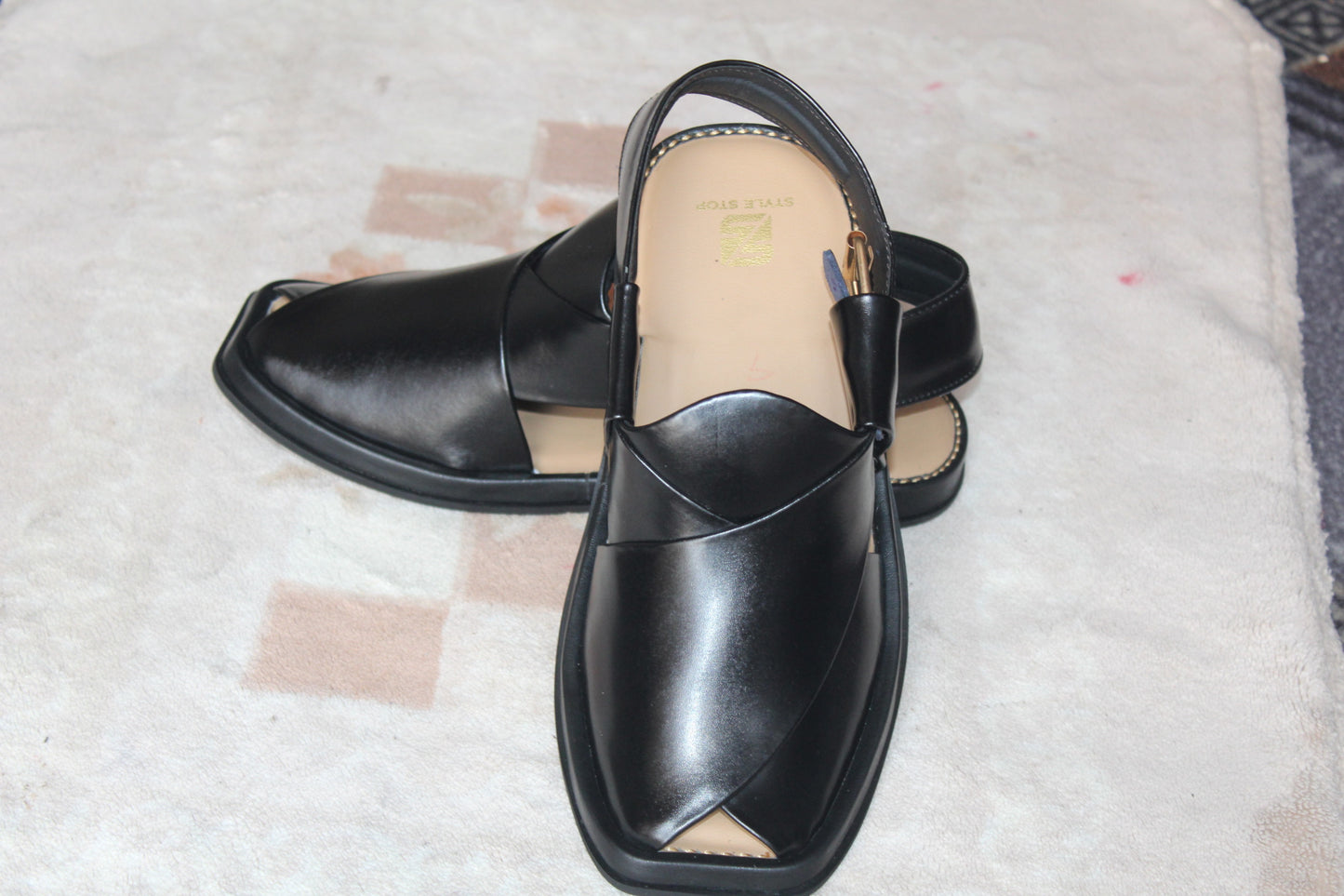 Peshawar Royale – Jet Black