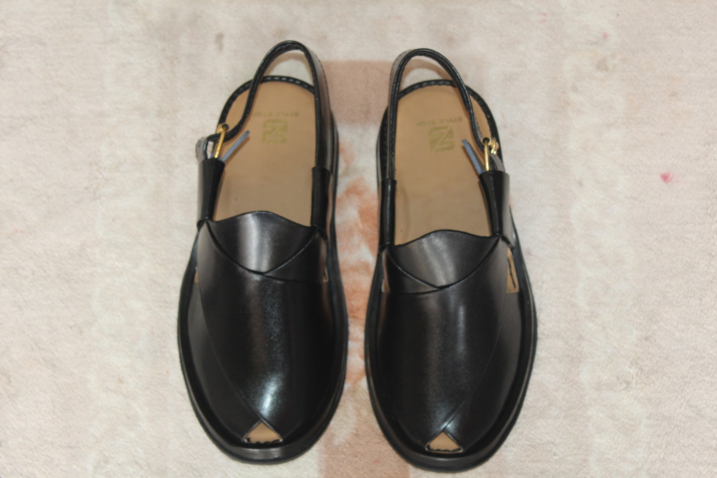 Gogo Round Classic Jet Black