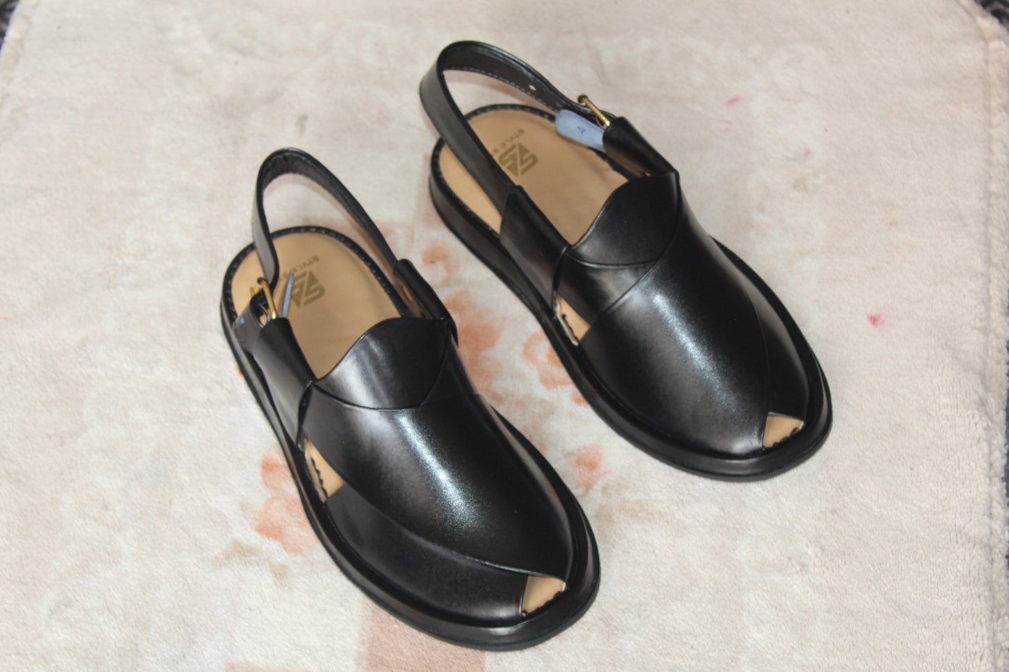 Gogo Round Classic Jet Black