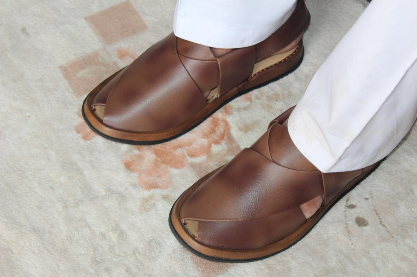 Gogo Round Classic Shaded Brown